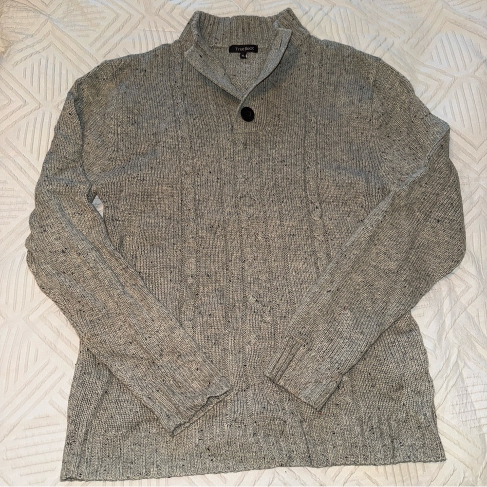 TRUE ROCK Speckled Knit Sweater with Button Detail